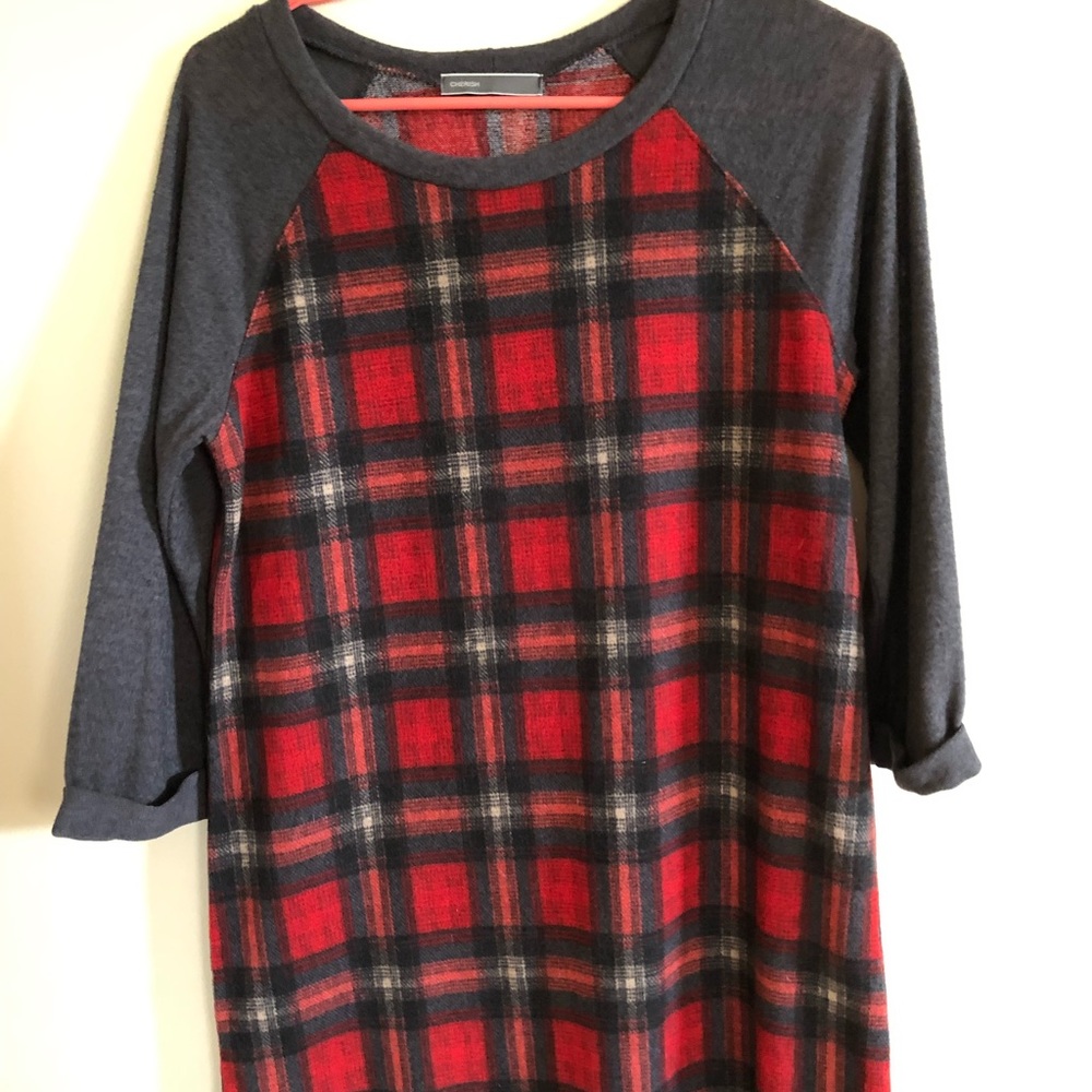 3/4 length sleeved dress